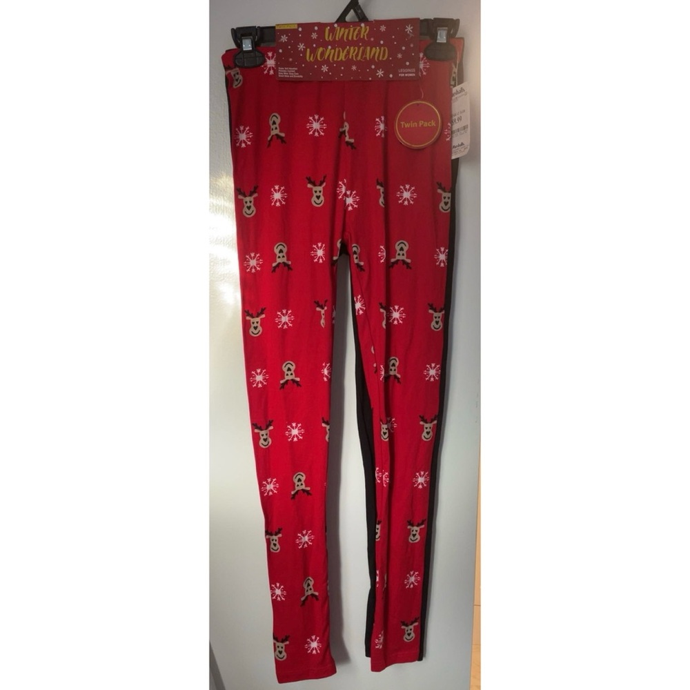 Marshalls Red Holiday Print Leggings